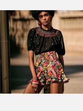 NWT Sezane Dorian Shorts In "Black Tropics"
